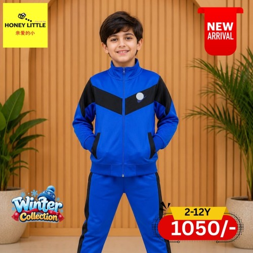 NIKE TRCKSUIT 42
