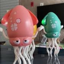 Dancing Squid 82
